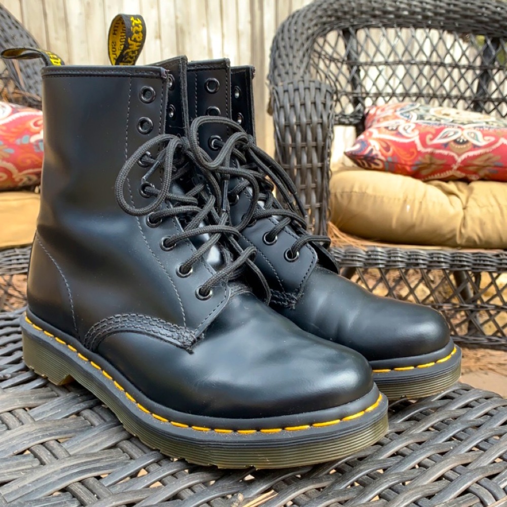 Dr. Martens 1460 Women’s Smooth Leather Lace Up Boots.